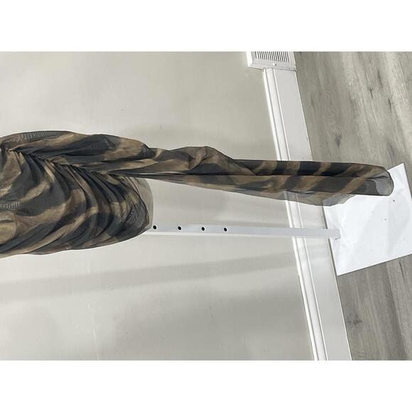 Jaded London Plunge Mini Dress - Picture 4 of 9